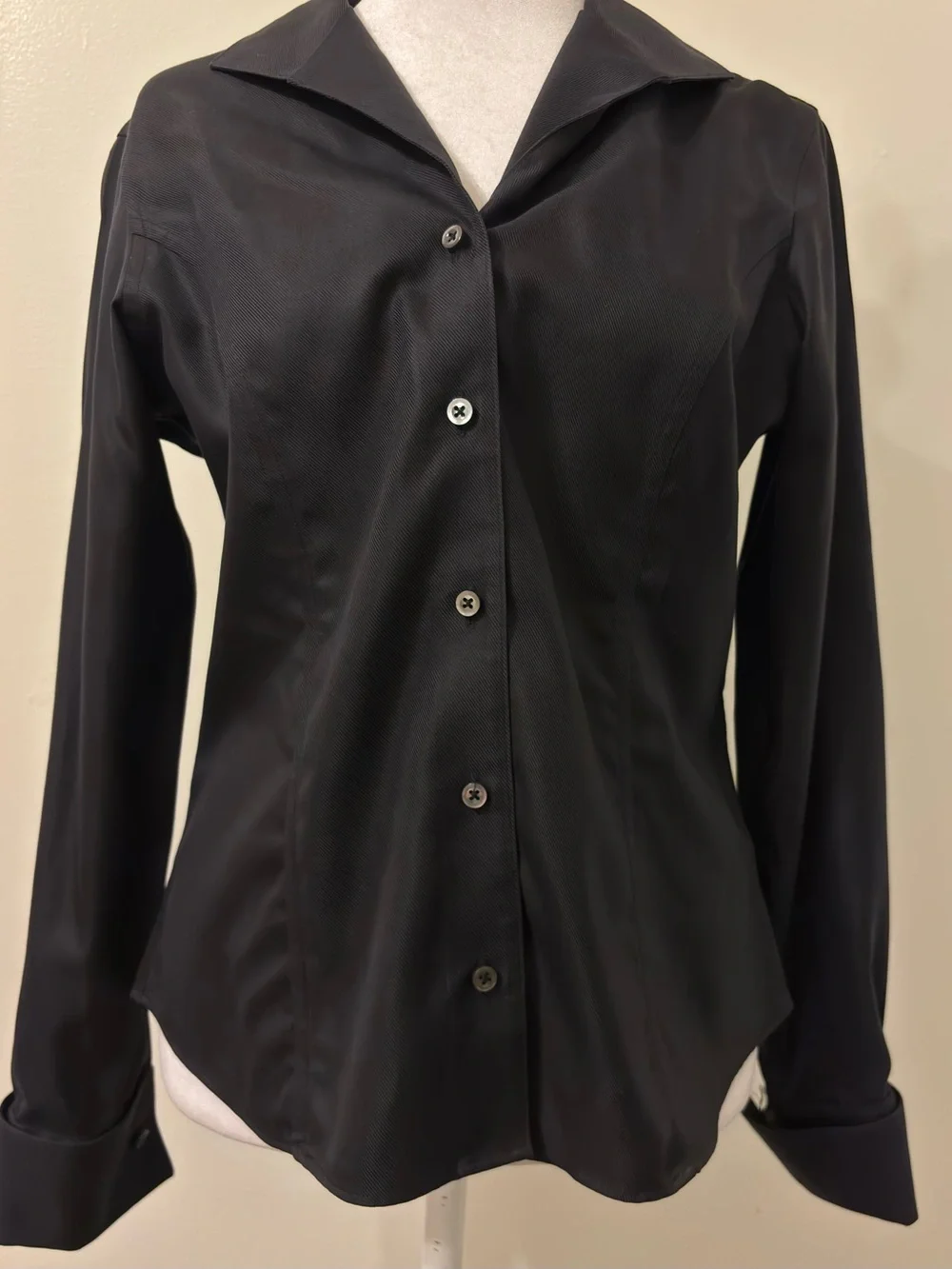 Brooks Brothers Women’s Black Petite Semi-Fitted 100% Cotton Dress Shirt 4P